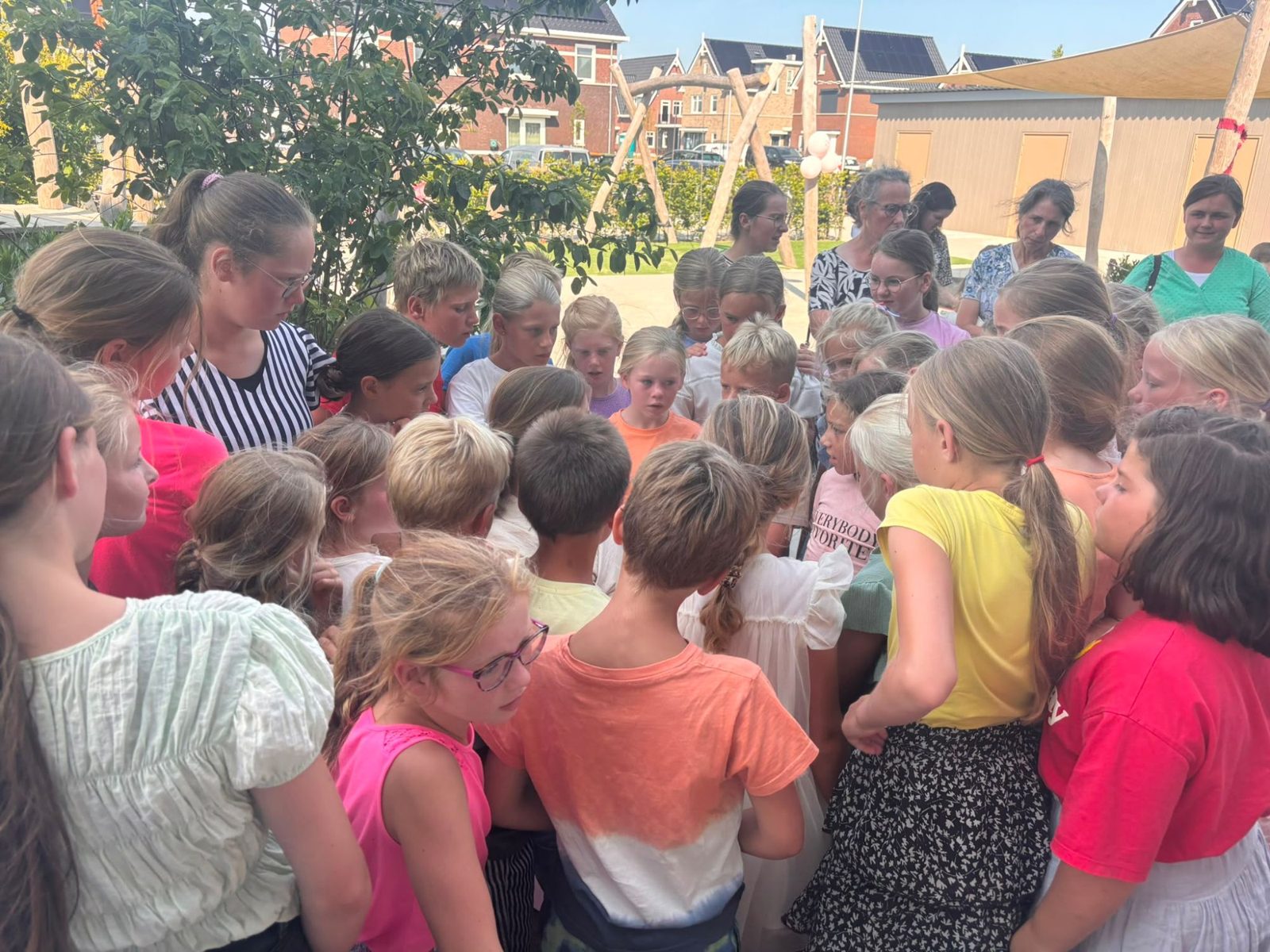 Samen feest vieren: 12,5 jaar juf Heleen